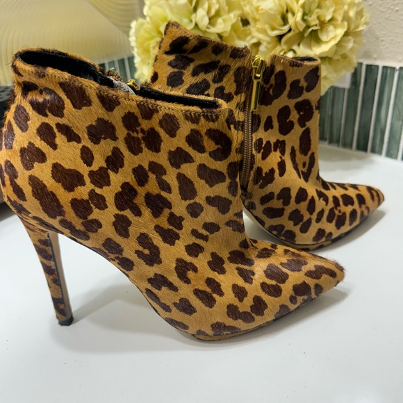 Victoria Secret women's leopard boots size 7 - Picture 4 of 11